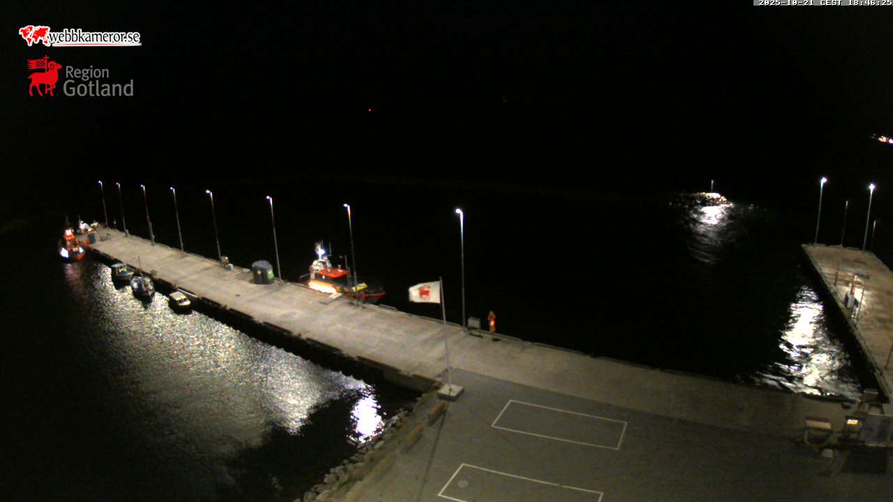Gotland, Fårösund, udsigt mod fiskerihavnen / gæstehavnen,