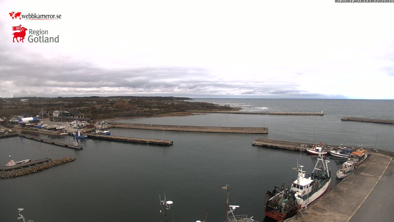 Gotland, Herrvik, vy mot fiskehamnen / gästhamnen