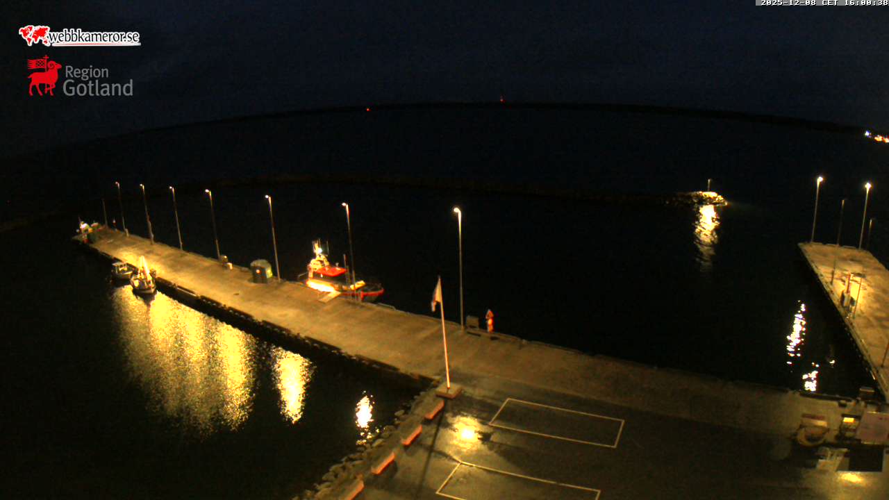 Gotland, Fårösund, vy mot fiskehamnen / gästhamnen,