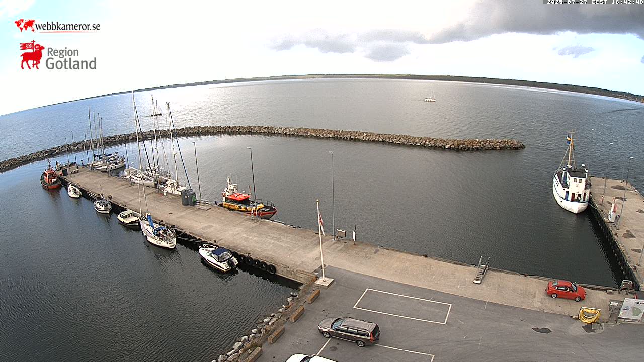 Gotland, Fårösund, vy mot fiskehamnen / gästhamnen,