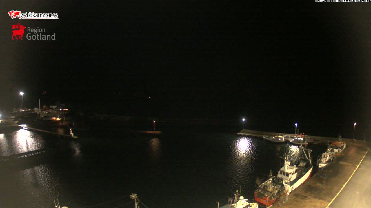 Gotland, Herrvik, vy mot fiskehamnen / gästhamnen 