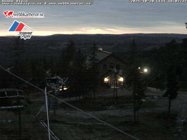 Romme Alpin, Waffle Hut